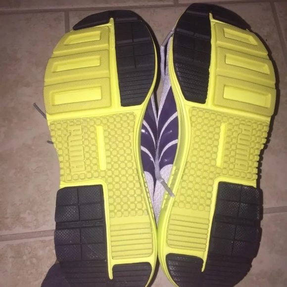 Puma shoes - Picture 3 of 3